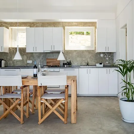 Outpost - Ocean Casitas Aparthotel